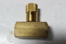 Load image into Gallery viewer, Deltrol EN30B Needle Valve
