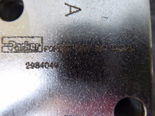 Load image into Gallery viewer, Parker 2984049 hydraulic Valve
