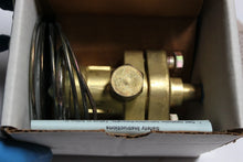 Load image into Gallery viewer, Alco TCL2HW Expansion Valve 3/8 x 1/2 ODF 4820-00-835-4107
