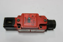 Load image into Gallery viewer, Honeywell GKCA14L6-FW Micro Switch Used
