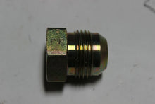 Load image into Gallery viewer, Parker 12 PNTX-S Triple-Lok Plug pack of 25

