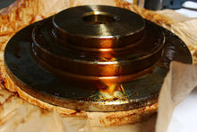 Load image into Gallery viewer, Northrop 1388F18H01 Retainer Spring, Accumulator 2825-01-096-3546

