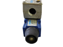 Load image into Gallery viewer, Vickers Hydraulics DG4V-3-0A-M-WL-B-40 Directional Control Valve 989602 NOS
