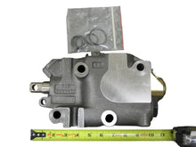 Load image into Gallery viewer, Cat Forklift 0664975 Sectional Valve 02-101006 Vickers
