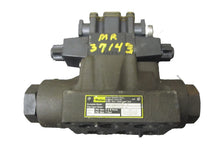 Load image into Gallery viewer, Parker D61VW11C4NYC56-75 Directional Control Valve D1VHW4CNYC56-75 NOS
