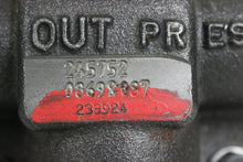 Load image into Gallery viewer, Dana Spicer 238924 Valve Assembly and Plate
