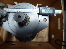 Load image into Gallery viewer, Caterpillar G26944 Hydraulic Gear Pump
