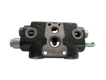 Load image into Gallery viewer, Parker Commercial 976427 Sectional Valve
