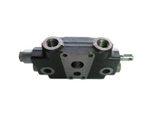 Load image into Gallery viewer, Parker Commercial 976427 Sectional Valve
