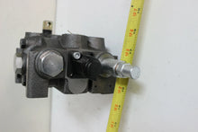 Load image into Gallery viewer, HC 180HCD3 Directional Control Valve 24C7, 803179

