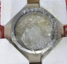Load image into Gallery viewer, FAG NJ228-E-M1 Cylindrical roller bearing140x250x42mm
