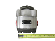 Load image into Gallery viewer, Parker 127549001 Hydraulic Gear Pump
