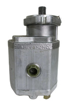Load image into Gallery viewer, Hydreco HMP3-III-25/20-25A2 Hydraulic Gear Pump 1.53 (25) CW  3/4" 11T Full Splined
