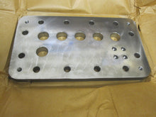 Load image into Gallery viewer, Trane PLT00440 Terminal Plate
