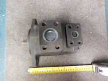 Load image into Gallery viewer, REXROTH R978008711, PVV1-1X/036RJ15D0B VANE PUMP
