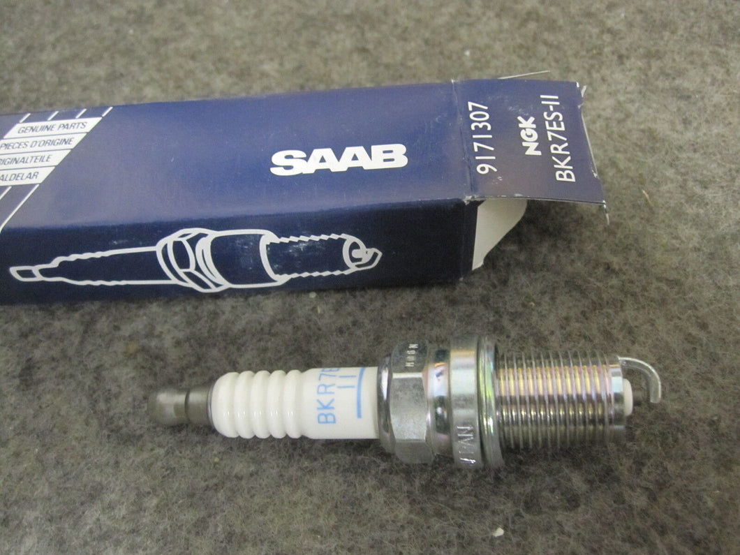 NGK BKR7ES-11 SPARK PLUG