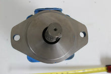 Load image into Gallery viewer, FluiDyne 3520V25A111CC22R Hydraulic Vane Pump
