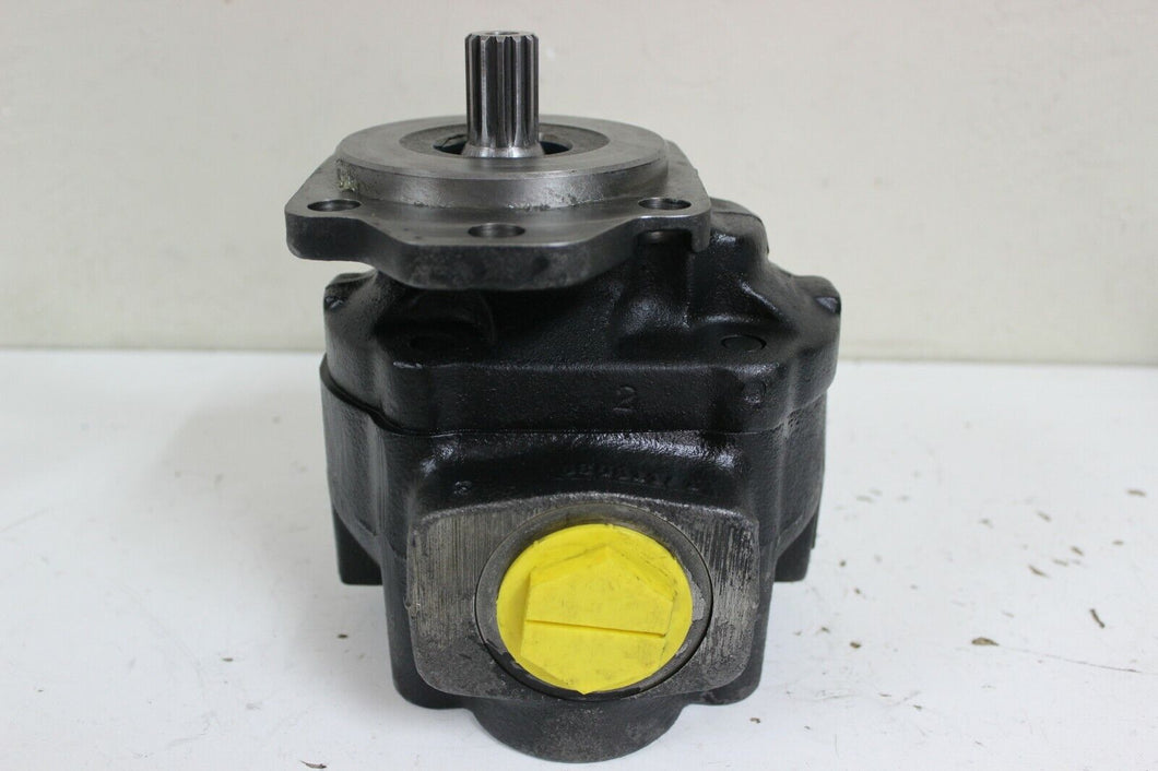 John Deere 810909800 Hydraulic Pump