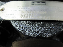 Load image into Gallery viewer, Case L71687 Hydraulic Pump Parker 313-9822-451
