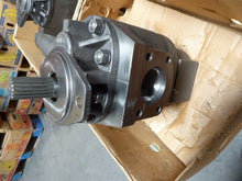 Load image into Gallery viewer, Caterpillar Gear Pump 3G5867 New for CAT D348, 992, 992B Hydraulic Pump G

