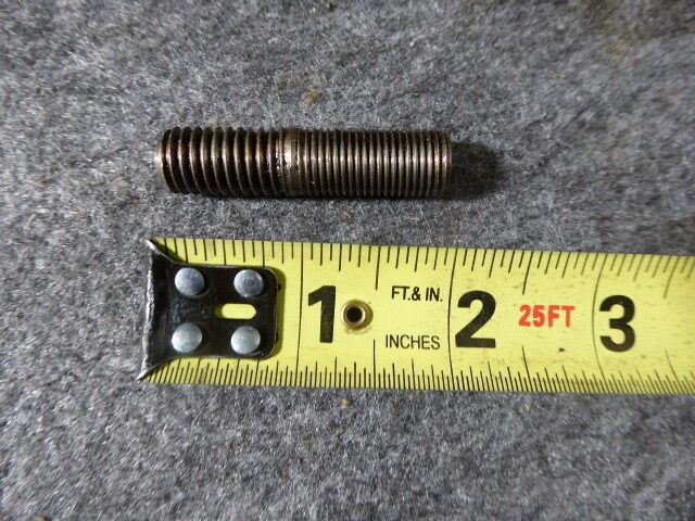 2 Caterpillar Plain Studs L797