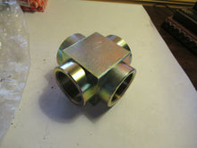Load image into Gallery viewer, Brennan 5652-32x32 Female Cross Pipe Fitting 2&quot; New
