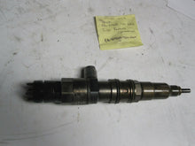 Load image into Gallery viewer, Bosch Injector 0445120004 For Renault DCI 00-01 USED Core
