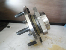 Load image into Gallery viewer, Detroit Axle Wheel Hub Assembly K515072 New
