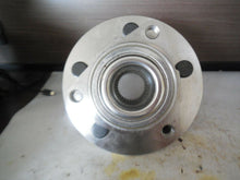 Load image into Gallery viewer, Detroit Axle Wheel Hub Assembly K515072 New
