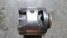 Load image into Gallery viewer, Used Vickers Vane Pump Cartridge V50 # 581680
