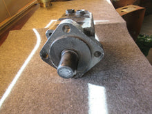 Load image into Gallery viewer, New M+S Hydraulic Motor 80-D4B 1432
