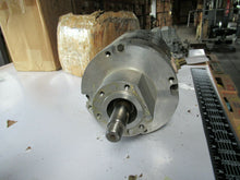 Load image into Gallery viewer, USED CATERPILLAR DRIVE MOTOR B94-4003
