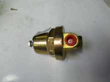 Load image into Gallery viewer, A32 Cash ACME 1/4&quot; Brass Pressure Reducing Valve Range 75-175psi New

