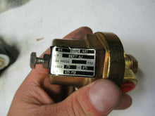 Load image into Gallery viewer, A32 Cash ACME 1/4&quot; Brass Pressure Reducing Valve Range 75-175psi New
