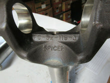 Load image into Gallery viewer, New Spicer Yoke Shaft F6-82-119-3
