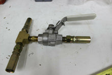 Load image into Gallery viewer, Sam-Flow 1/4&quot; CF8M Ball Valve Assembly 1000 Wog PN64 New pack of 7 valves
