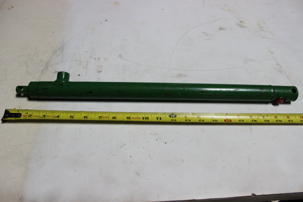 AH150095 - John Deere - Hydraulic Cylinder New