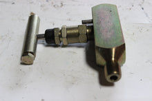 Load image into Gallery viewer, Anderson Greenwood H1RDC22 Needle Valve 1/4" 6000 psi
