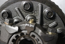 Load image into Gallery viewer, Nissan CU221A Differential 3rd Member
