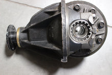 Load image into Gallery viewer, Nissan CU221A Differential 3rd Member
