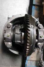 Load image into Gallery viewer, Nissan ND0681, CX507A Differential 3rd Member
