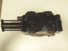 Load image into Gallery viewer, 91VS03P-6P7AAD20-03H - Muncie - Directional Control Valve
