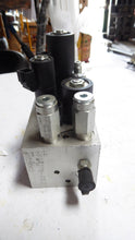 Load image into Gallery viewer, Hydraforce 105062, HF24276-03,2 Hydraulic Valve
