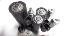 Load image into Gallery viewer, Hydraforce 105062, HF24276-03,2 Hydraulic Valve
