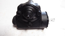 Load image into Gallery viewer, Saginaw 5677848 Steering Gear Box For Corvette 1963-1968, Remanufactured
