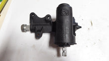 Load image into Gallery viewer, Saginaw 5677848 Steering Gear Box For Corvette 1963-1968, Remanufactured
