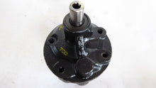 Load image into Gallery viewer, GM 5698119 Remanufactured Power Steering Pump
