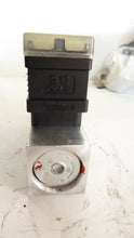 Load image into Gallery viewer, HYDAC VR5D.0/L115, 00314384 Differential Pressure Indicator
