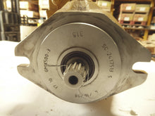 Load image into Gallery viewer, Caterpillar R902432856, 235-2716 Axial piston variable pump A10VO series 5X
