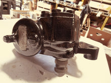 Load image into Gallery viewer, TRW THP60004R Remanufactured Steering Gear for Mack / Volvo VN
